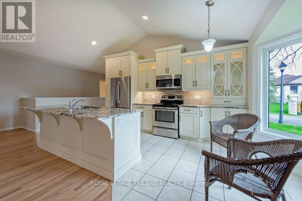 1 - 87 DONKER DRIVE Image 20
