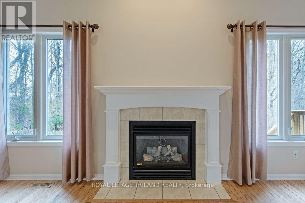 1 - 87 DONKER DRIVE Image 24