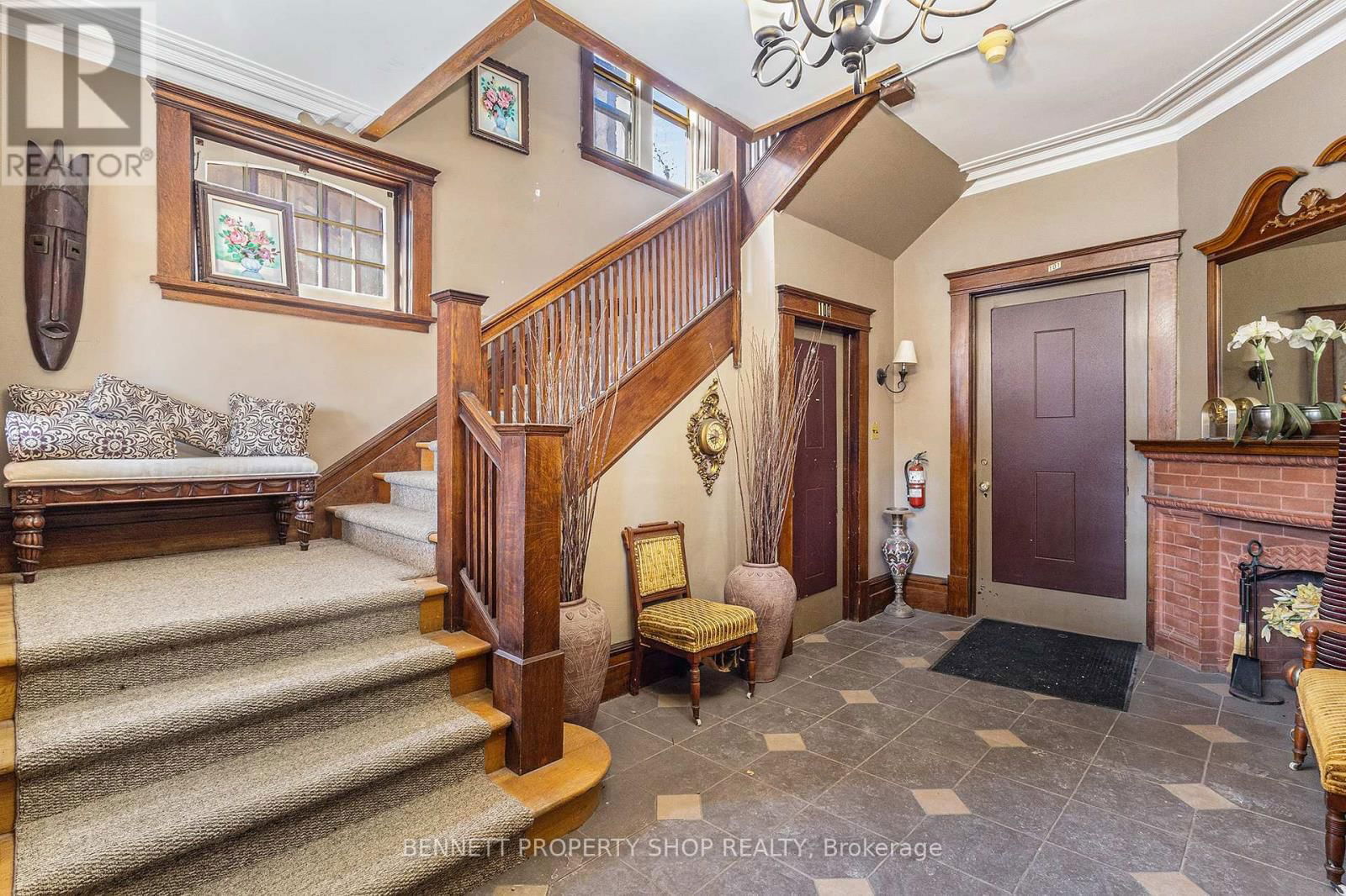 17 MARLBOROUGH AVENUE Image 3