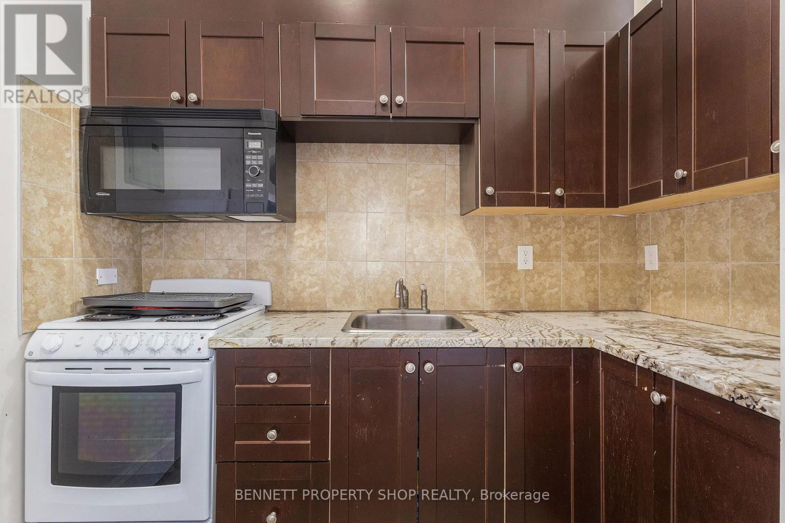 17 MARLBOROUGH AVENUE Image 6