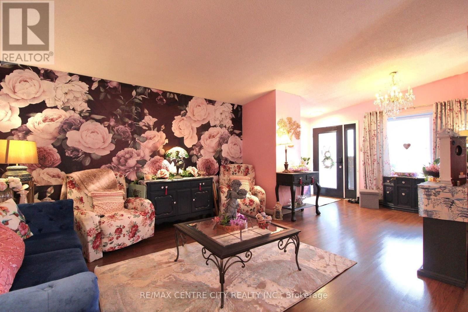 11 STEWART STREET Image 10