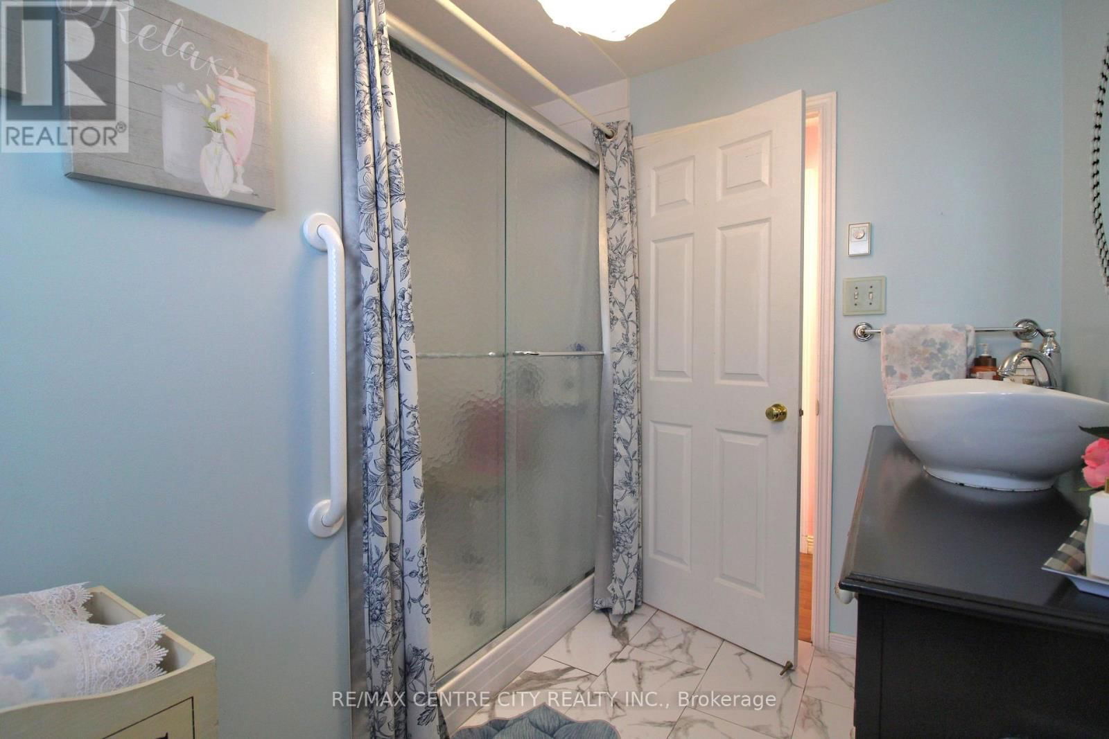 11 STEWART STREET Image 22