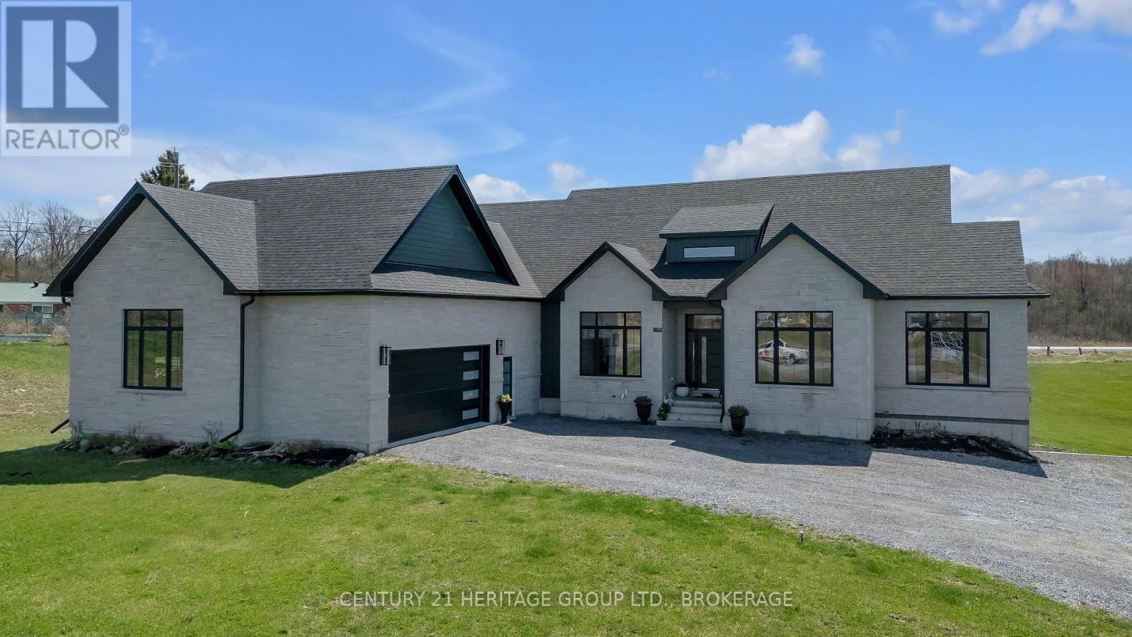 245 MANN DRIVE Image 1