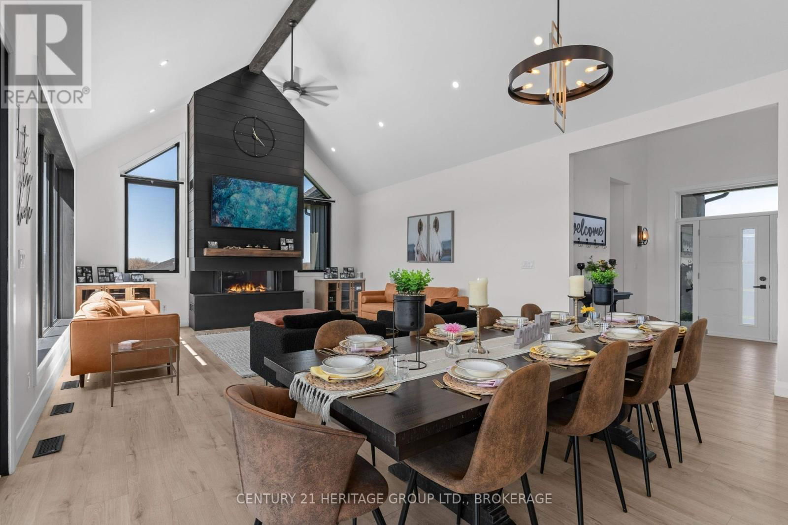 245 MANN DRIVE Image 15