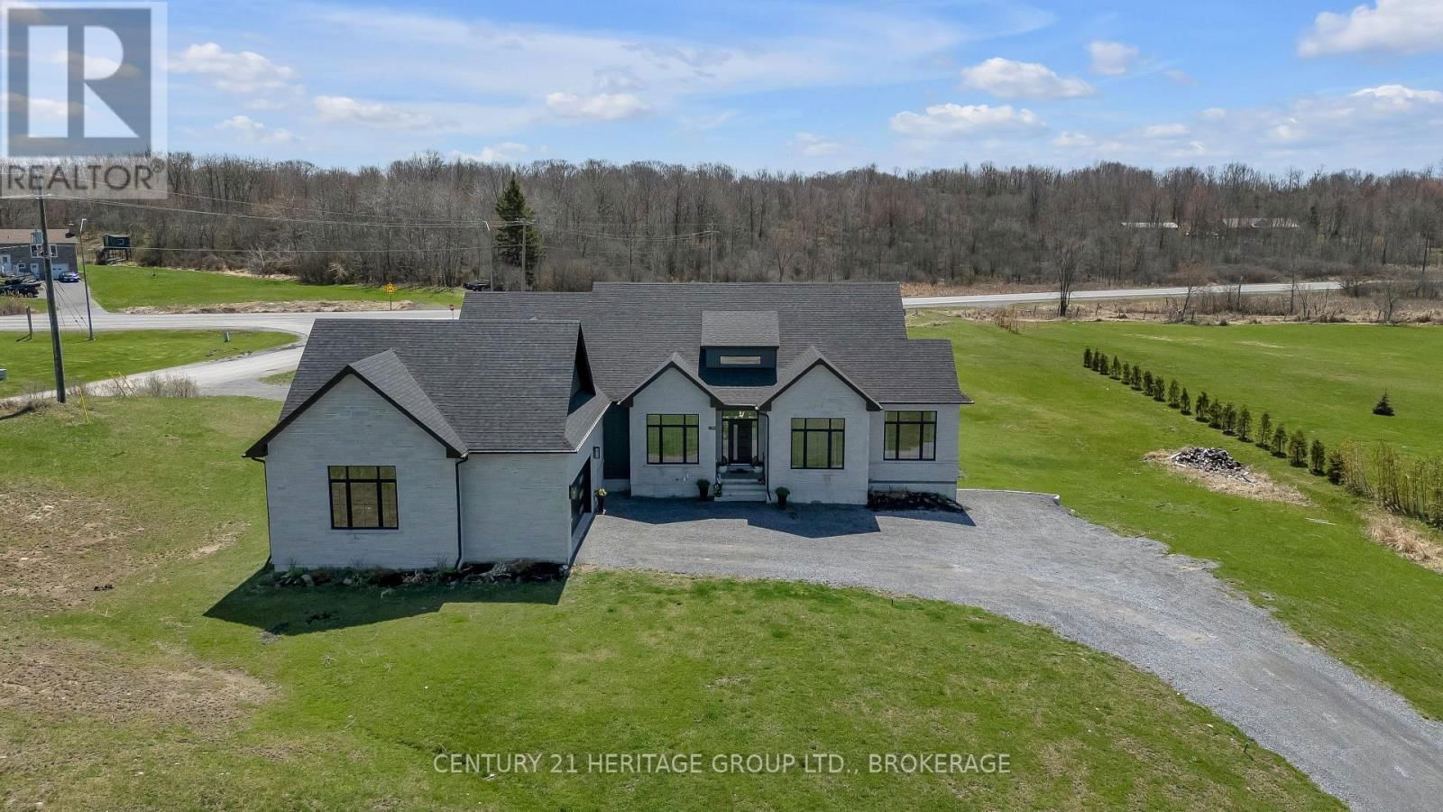 245 MANN DRIVE Image 2