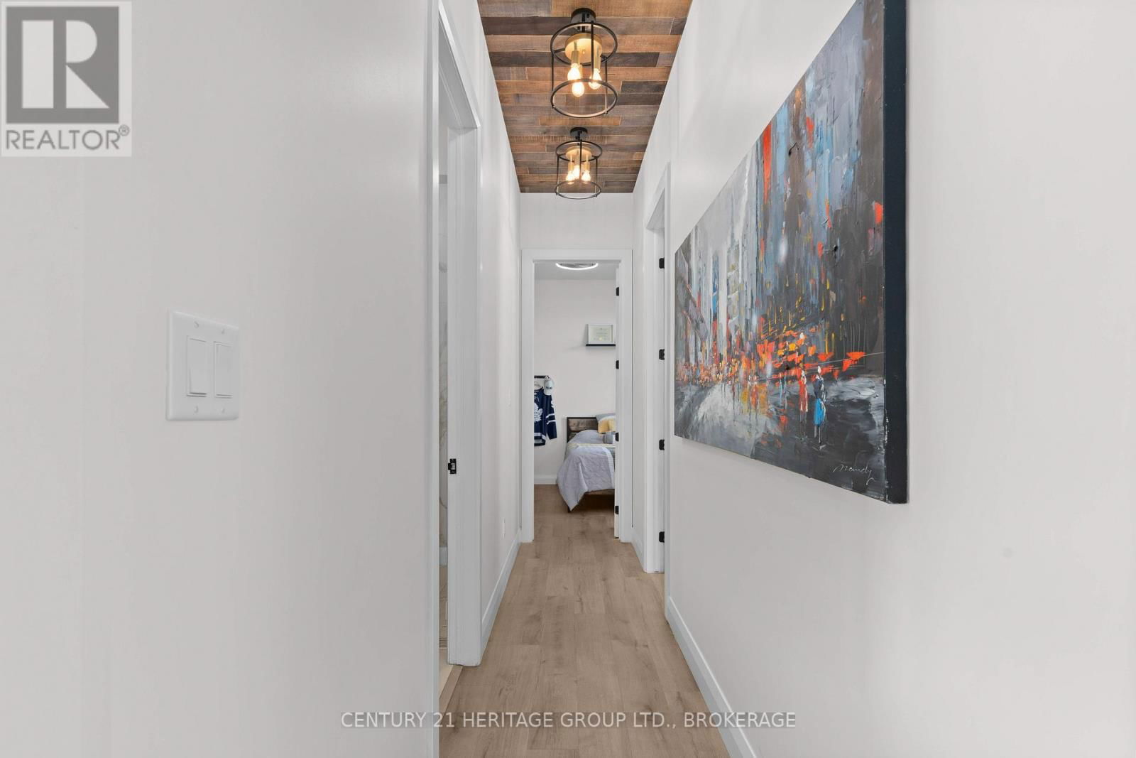 245 MANN DRIVE Image 40