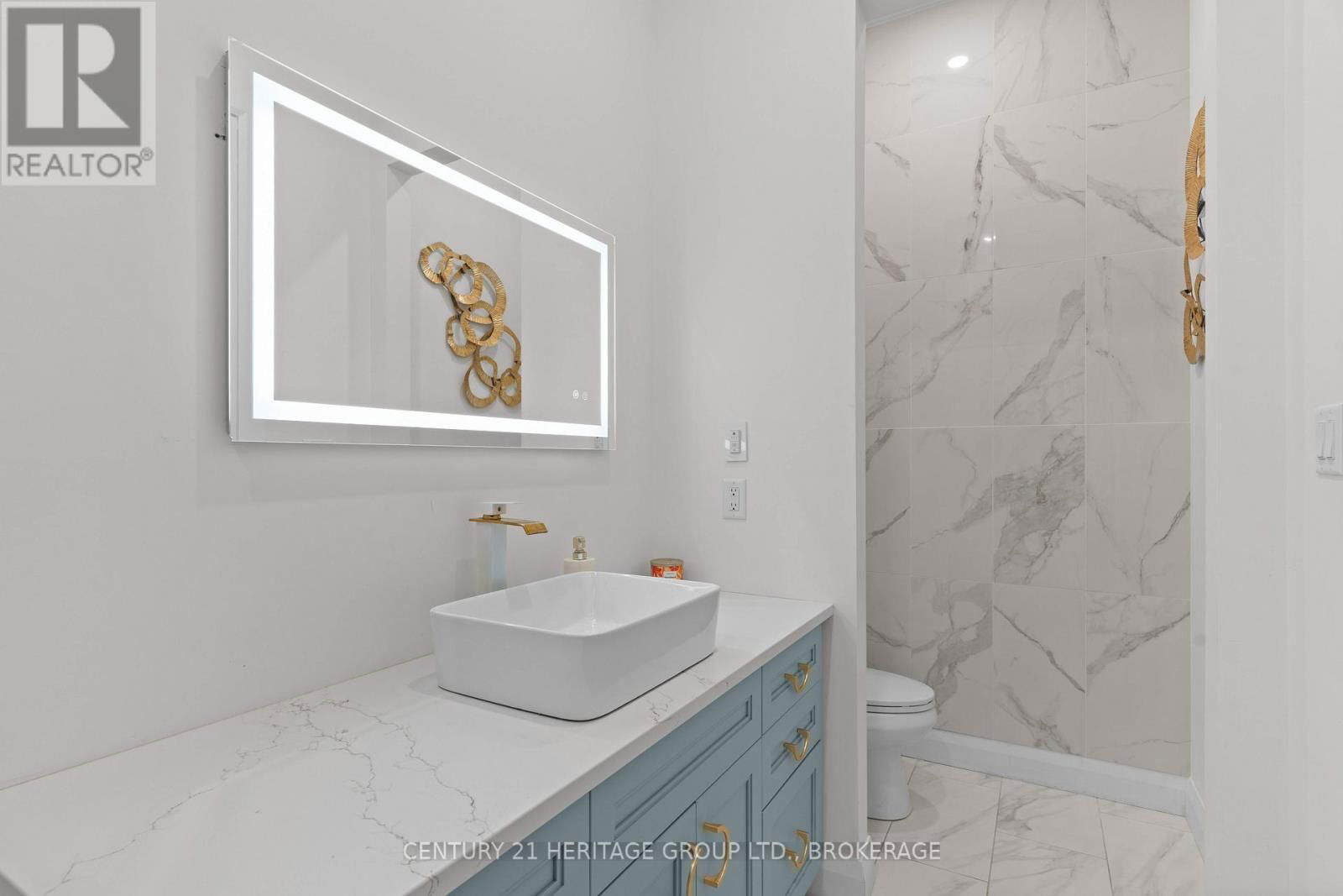245 MANN DRIVE Image 47