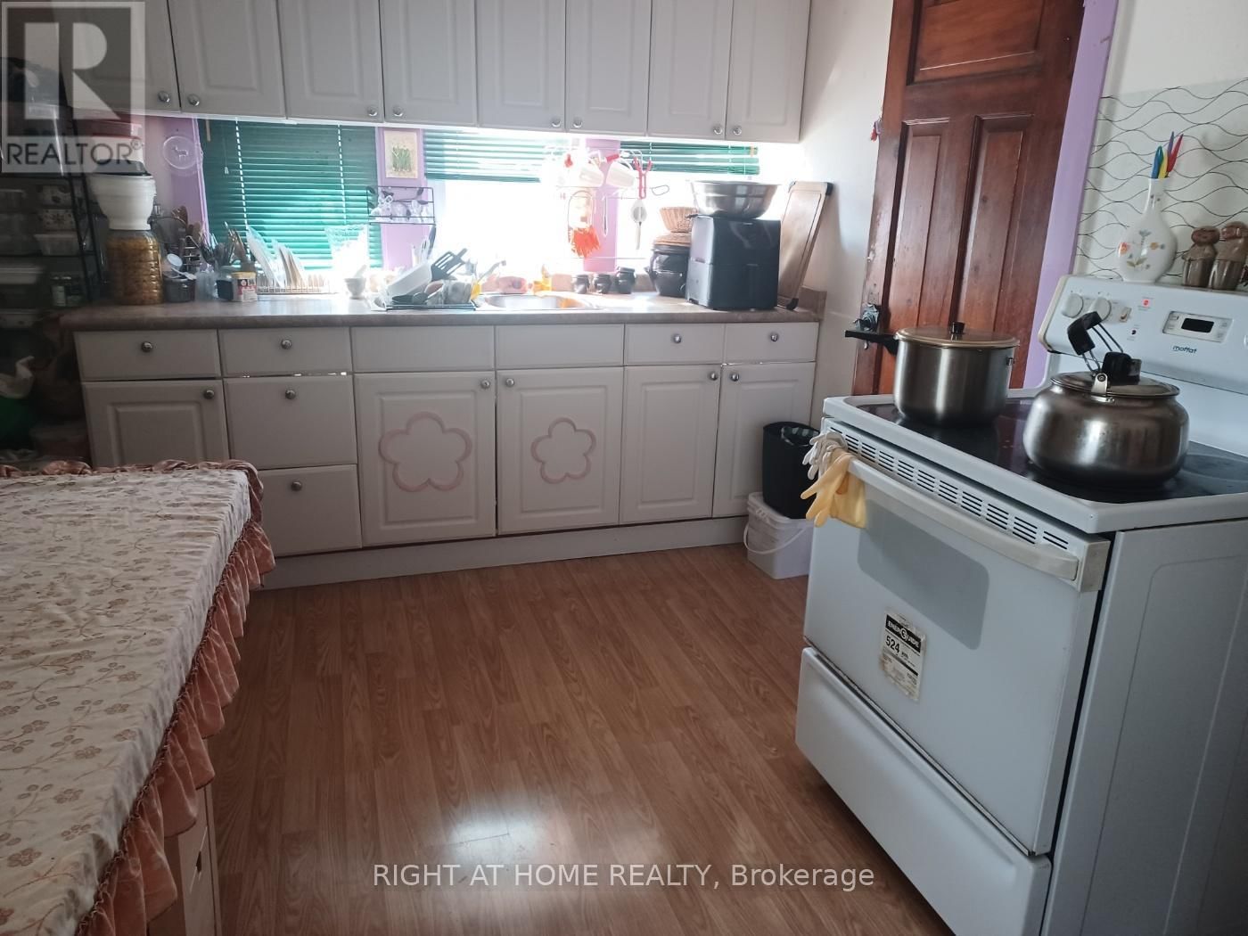 52 SYKES STREET SOUTH Image 12