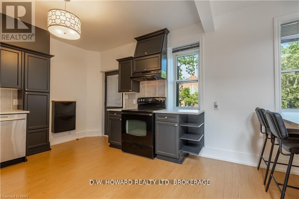 148 WEST STREET WEST Image 16