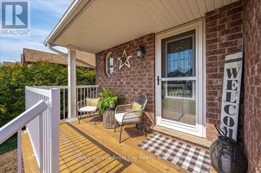 164 TAIT CRESCENT Image 2