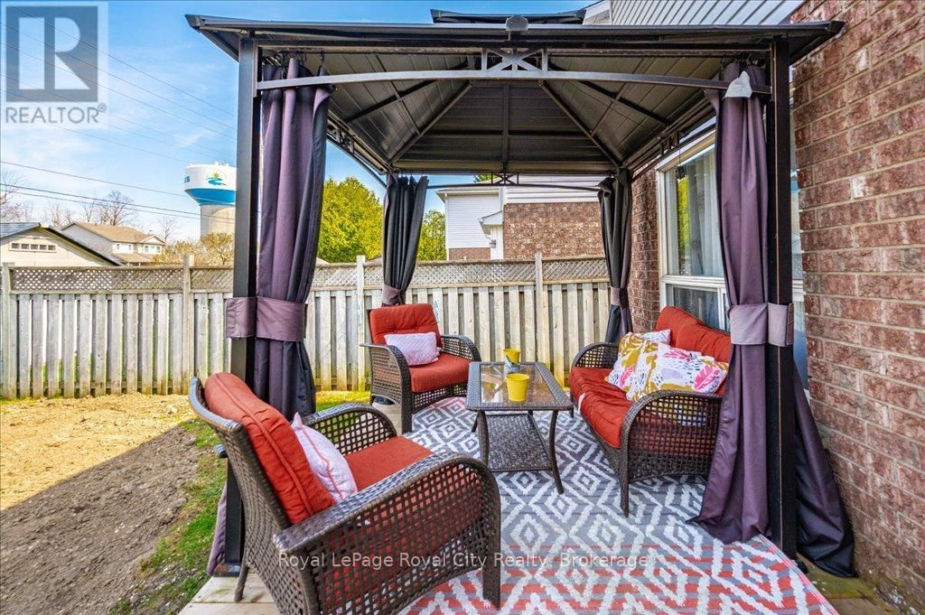 164 TAIT CRESCENT Image 28