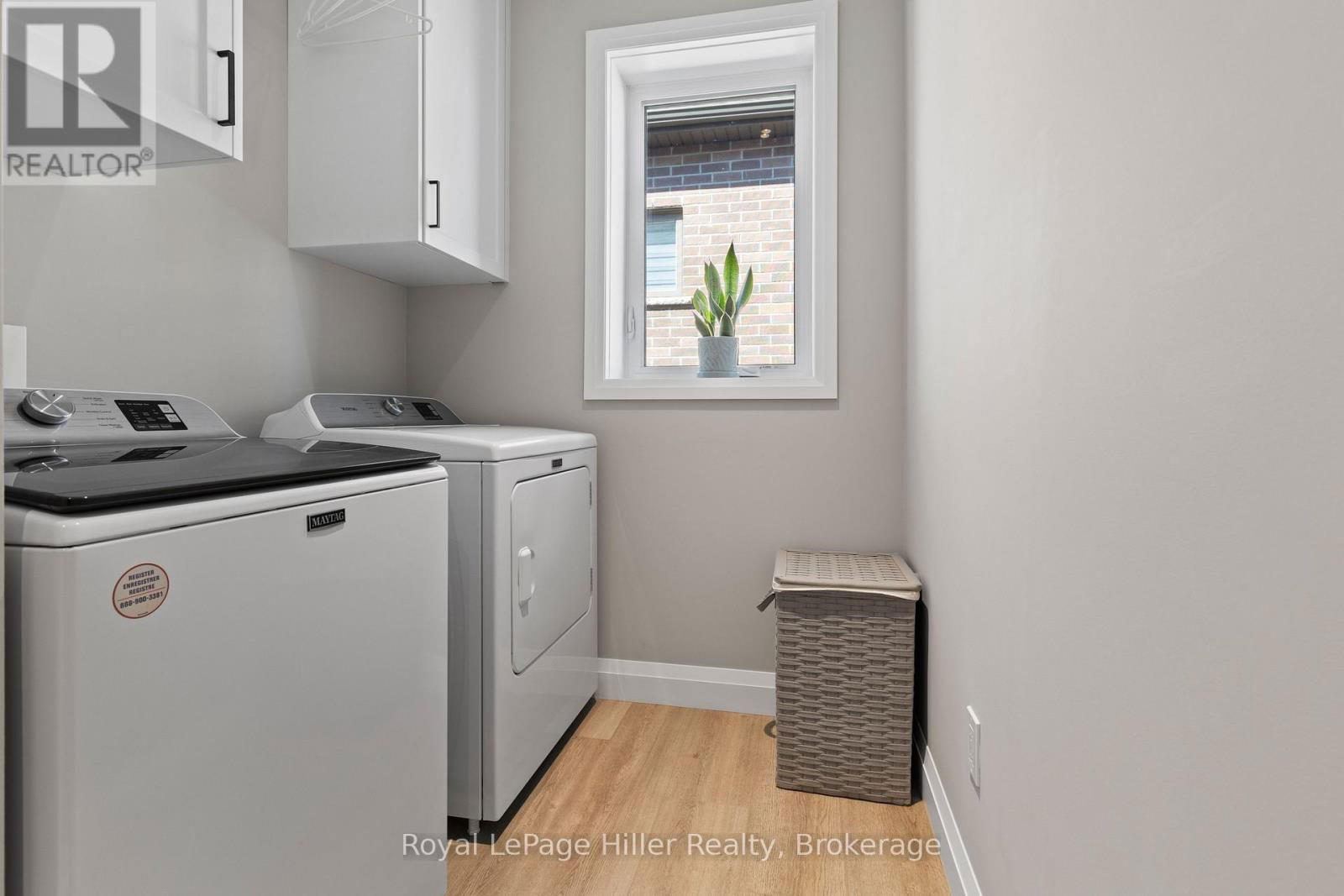 125 PUGH STREET EAST Image 32
