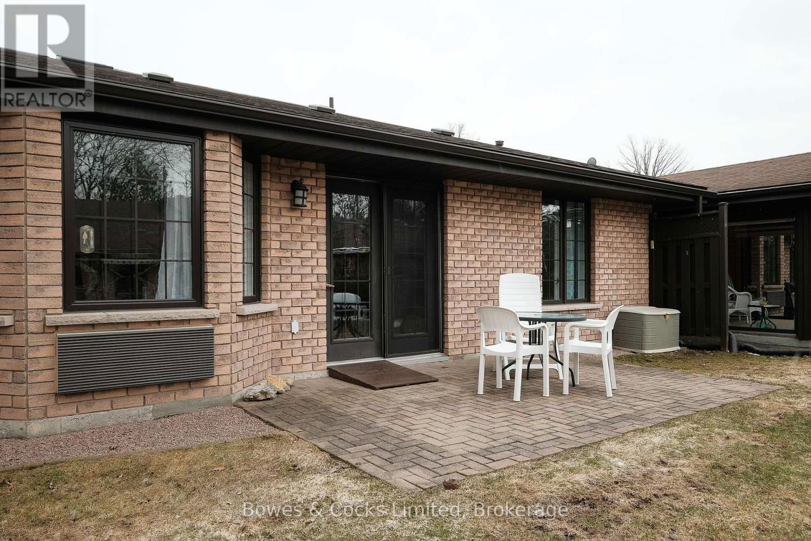 12 - 699 WHITAKER STREET Image 24