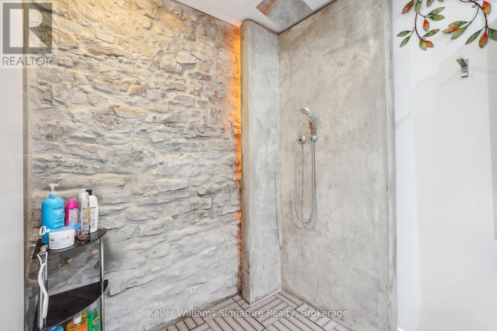 41 SPRING STREET Image 35