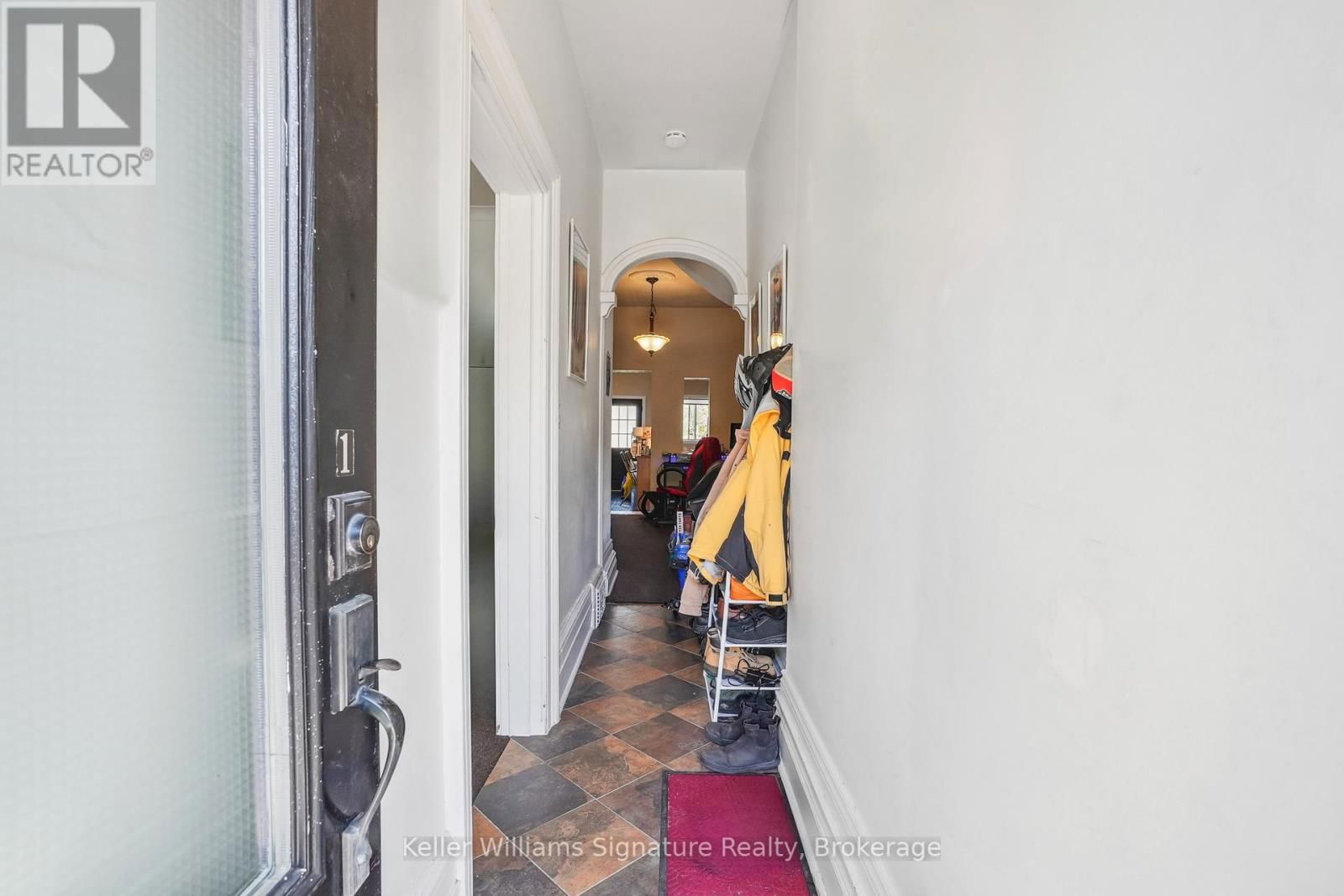 41 SPRING STREET Image 10