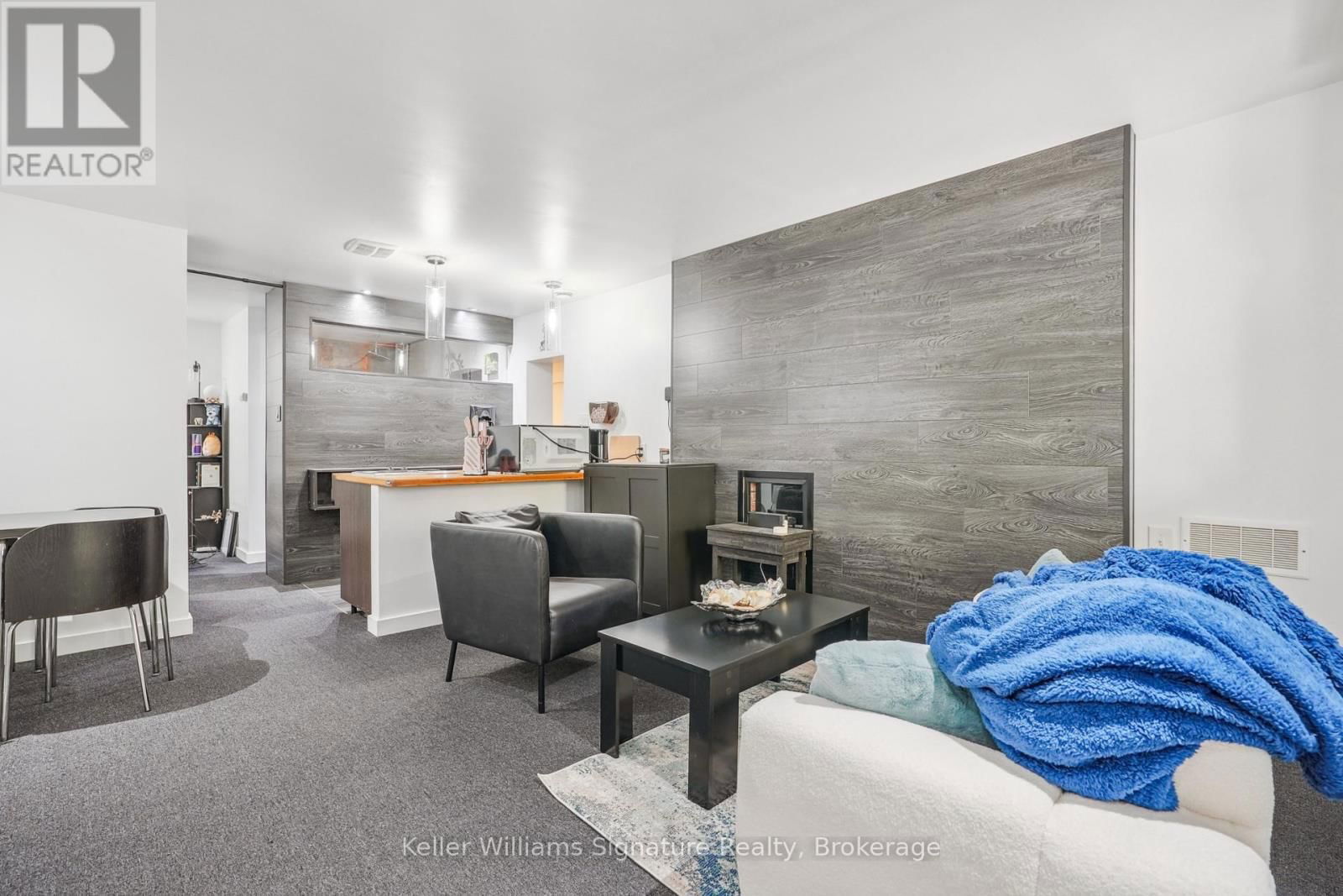 41 SPRING STREET Image 26