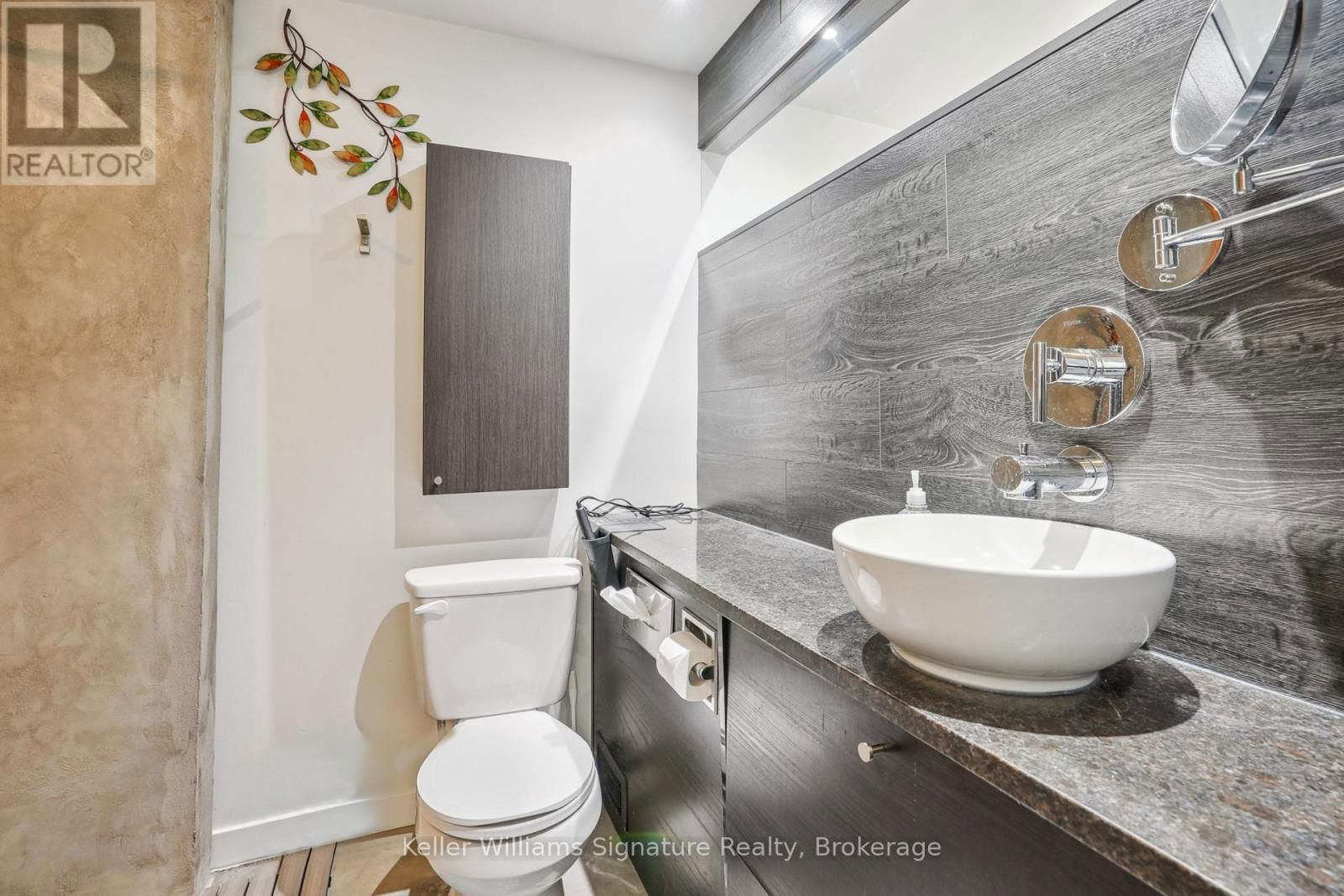 41 SPRING STREET Image 34