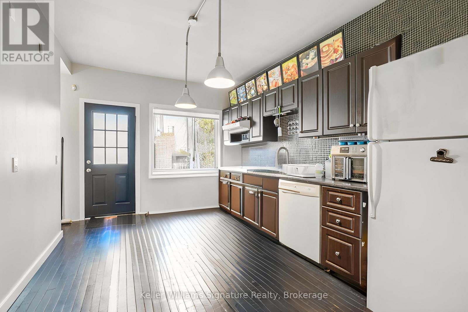41 SPRING STREET Image 6