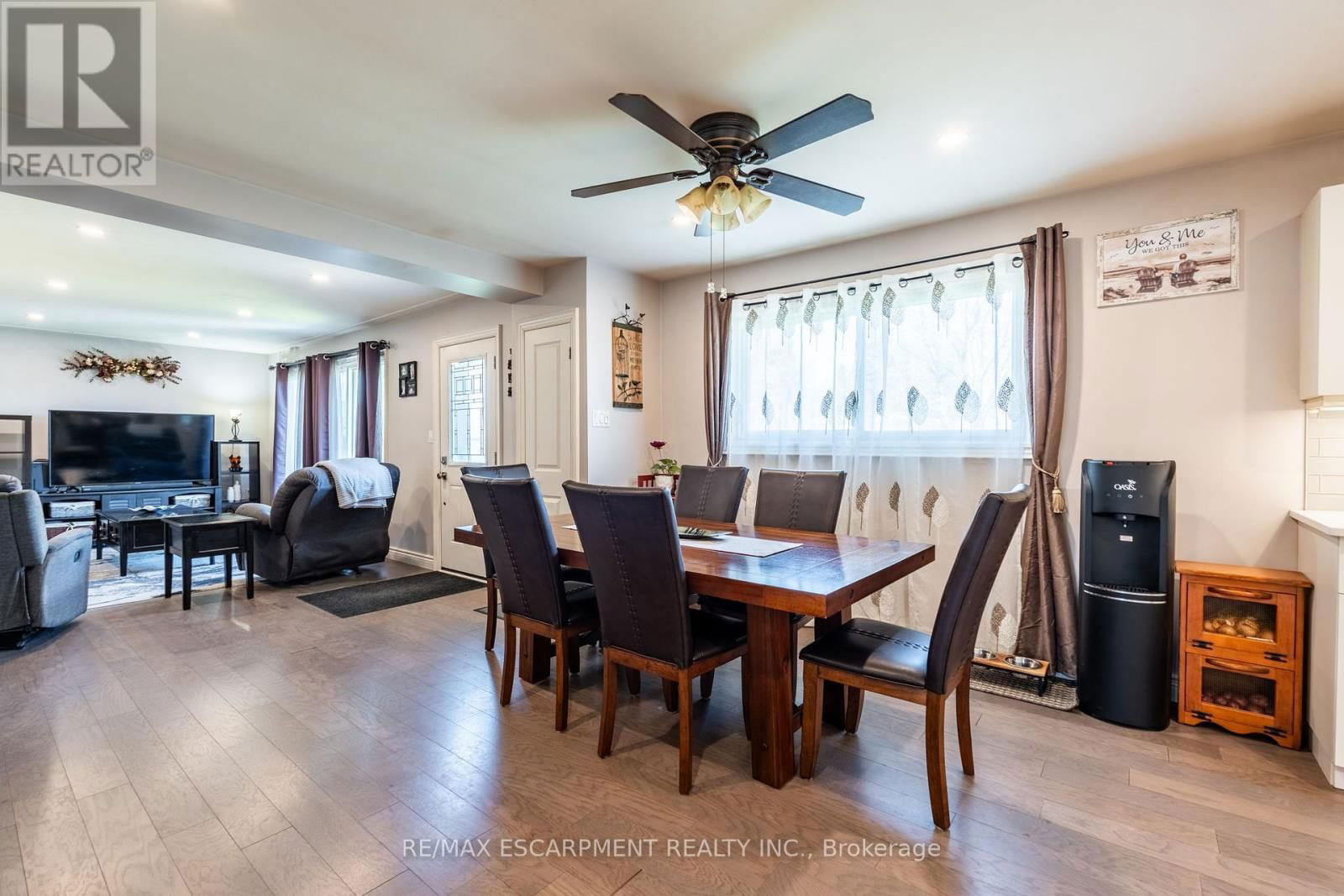258 OAKHILL DRIVE Image 10