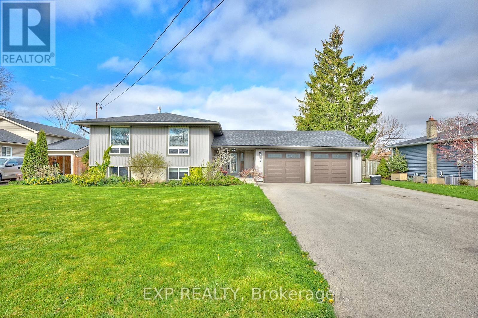 765 GRANDVIEW ROAD Image 1