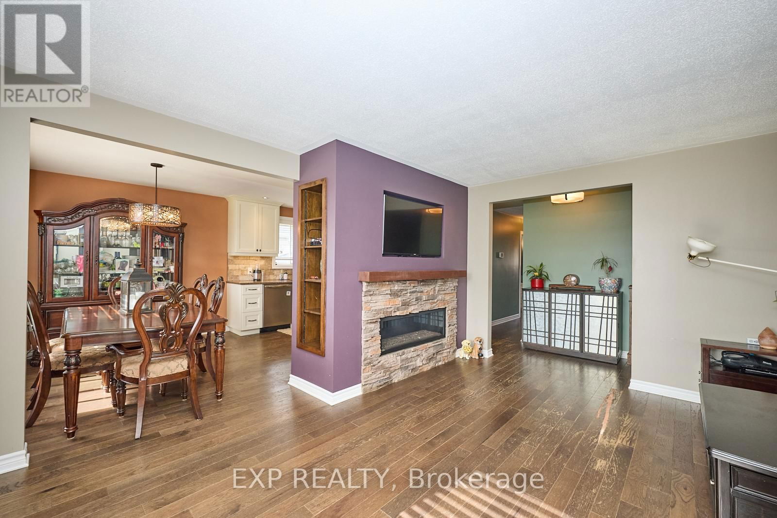 765 GRANDVIEW ROAD Image 10