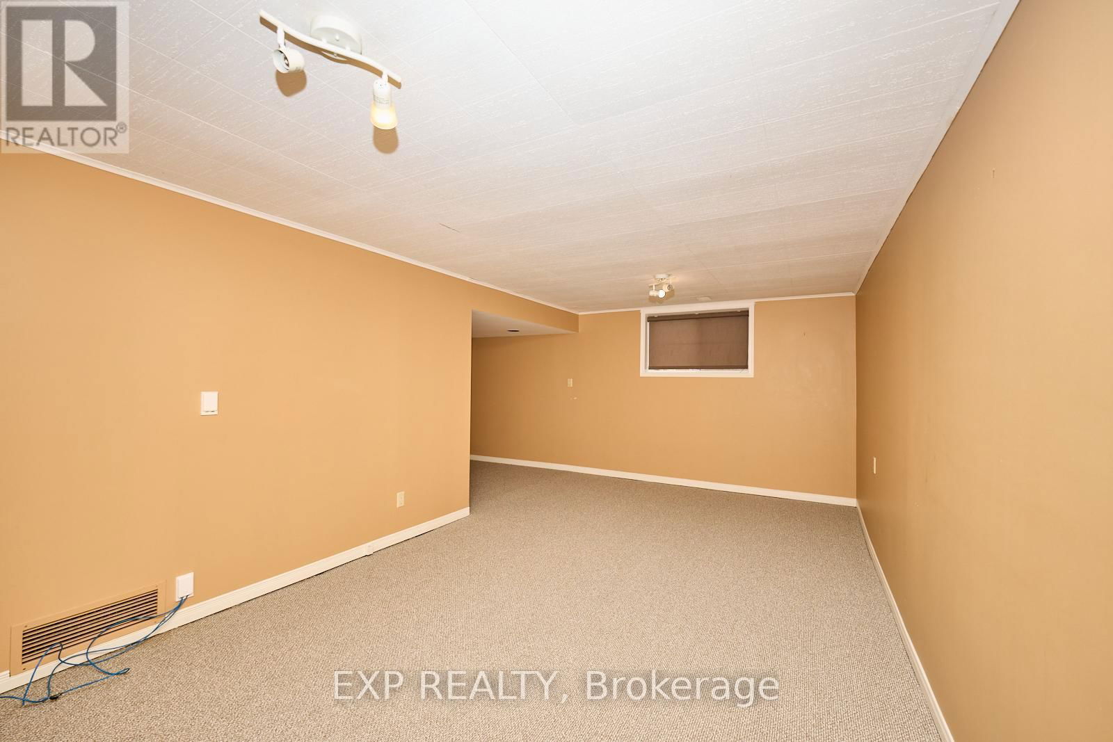 765 GRANDVIEW ROAD Image 22