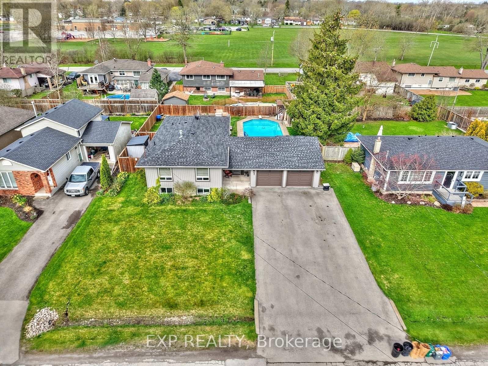765 GRANDVIEW ROAD Image 41
