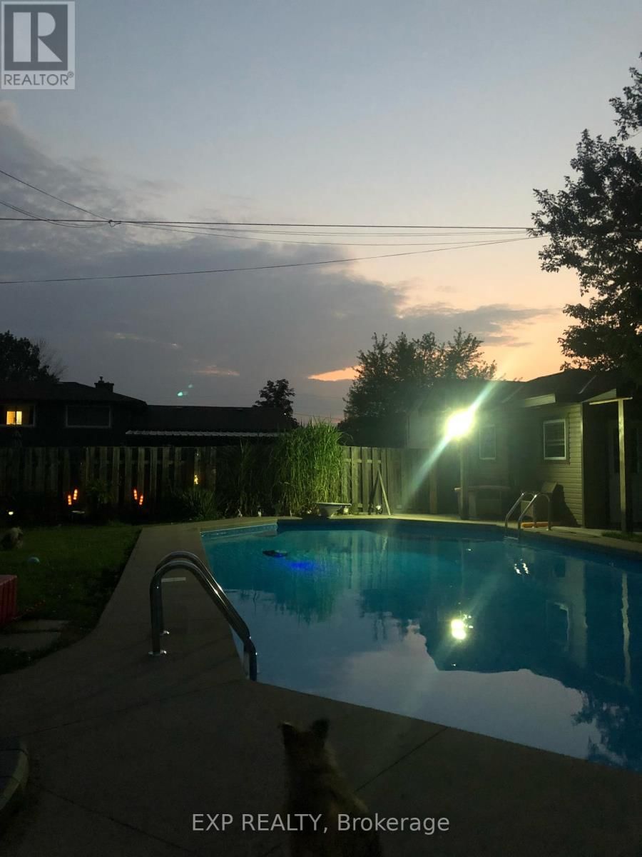 765 GRANDVIEW ROAD Image 49