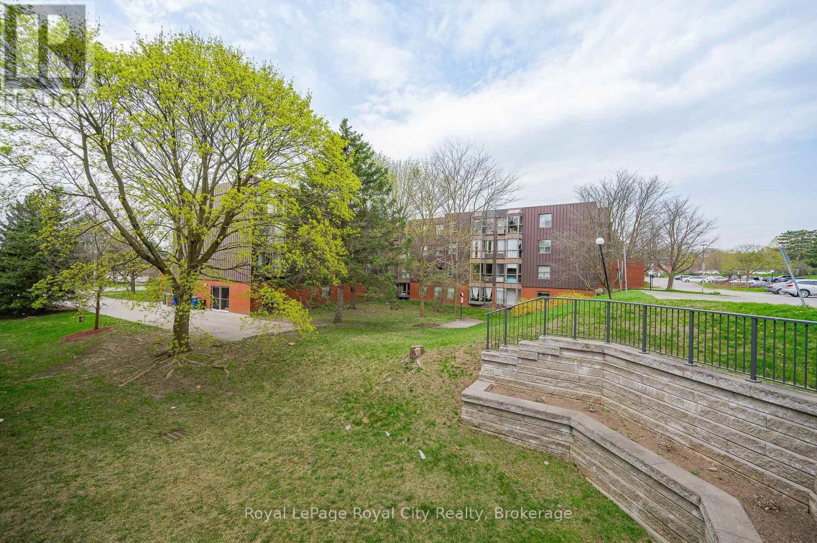 208 - 75 SILVERCREEK PARKWAY NORTH Image 20