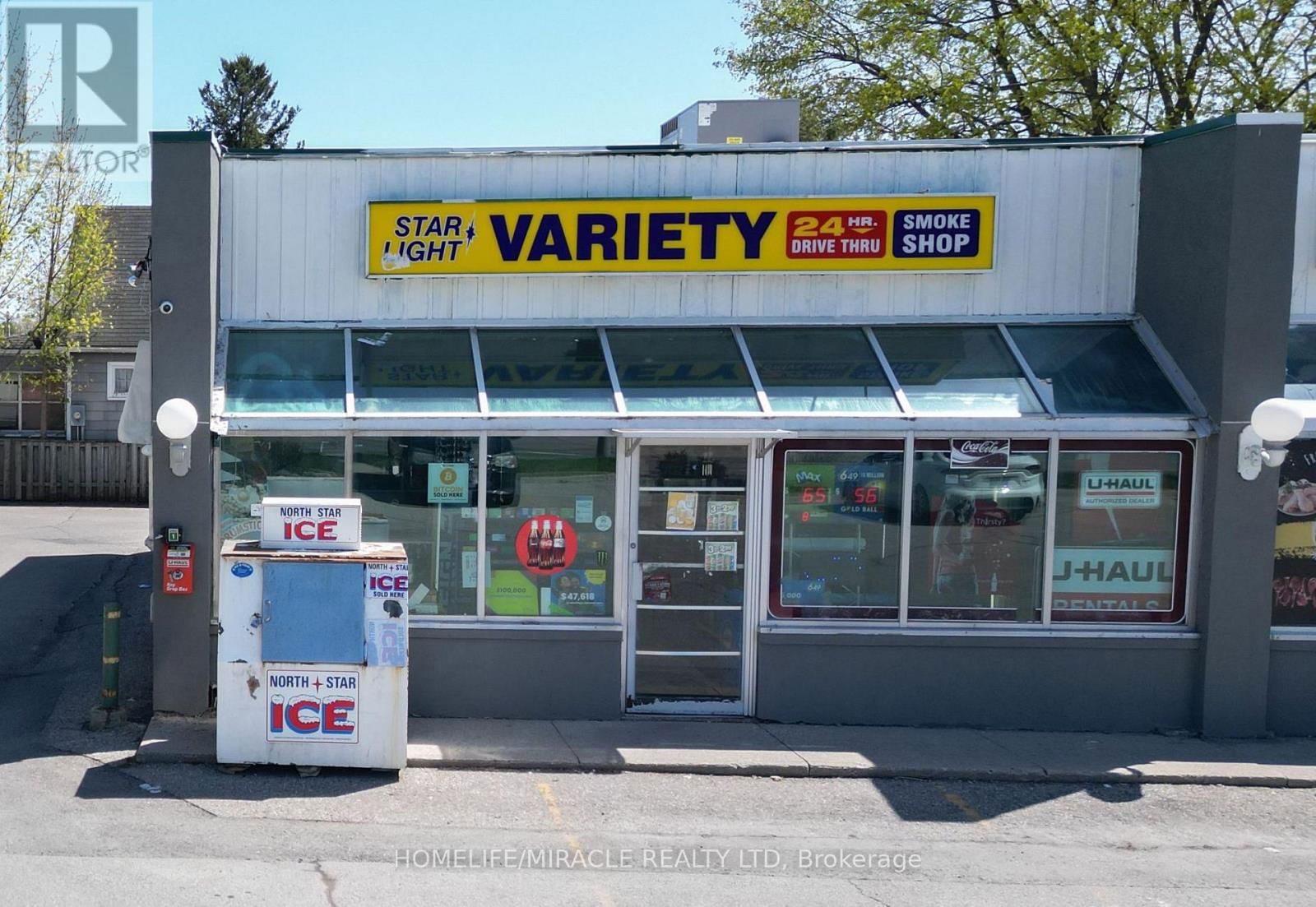 780 DUNDAS STREET Image 1