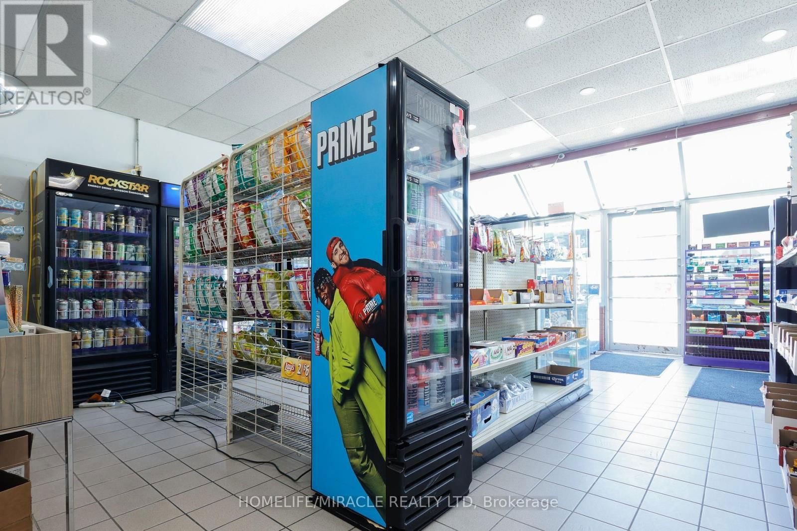 780 DUNDAS STREET Image 30