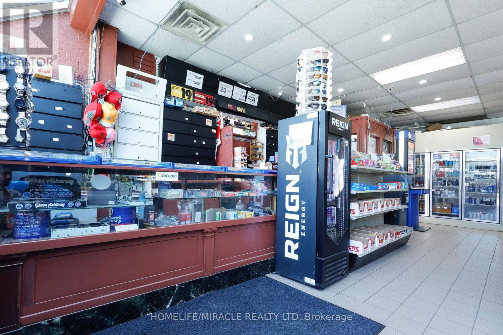780 DUNDAS STREET Image 39