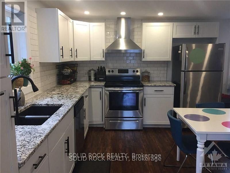 1368-1370 MEADOW DRIVE Image 16