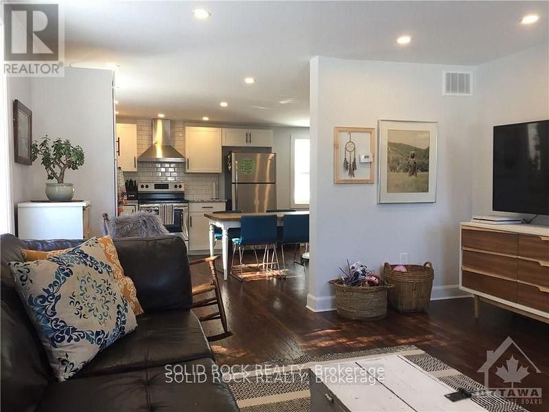 1368-1370 MEADOW DRIVE Image 18