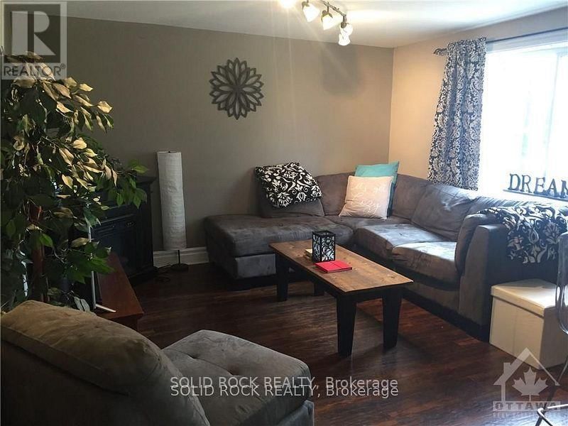 1368-1370 MEADOW DRIVE Image 7