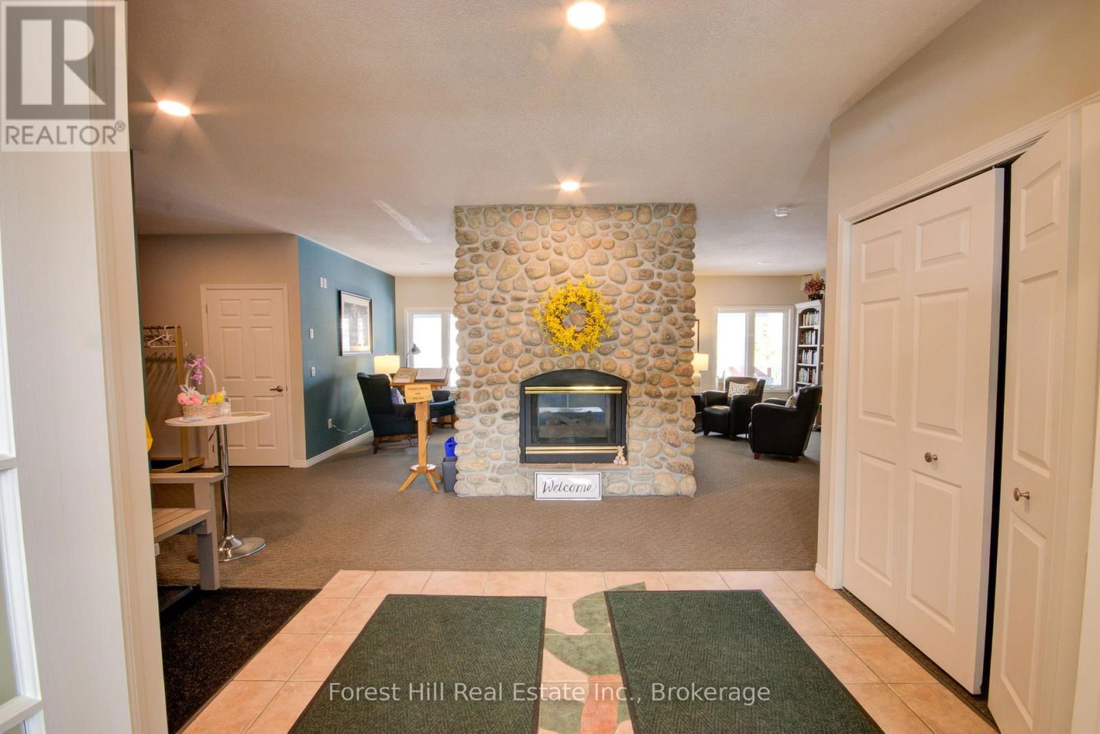 144 PINERIDGE GATE Image 27