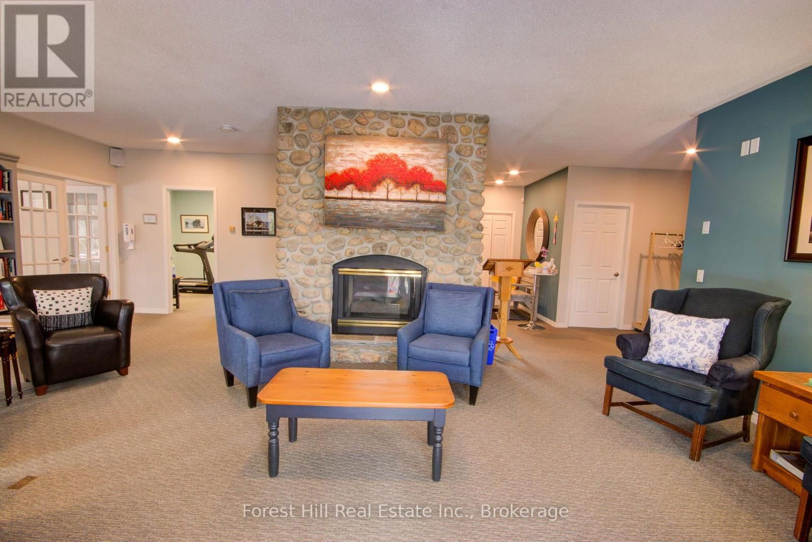 144 PINERIDGE GATE Image 28