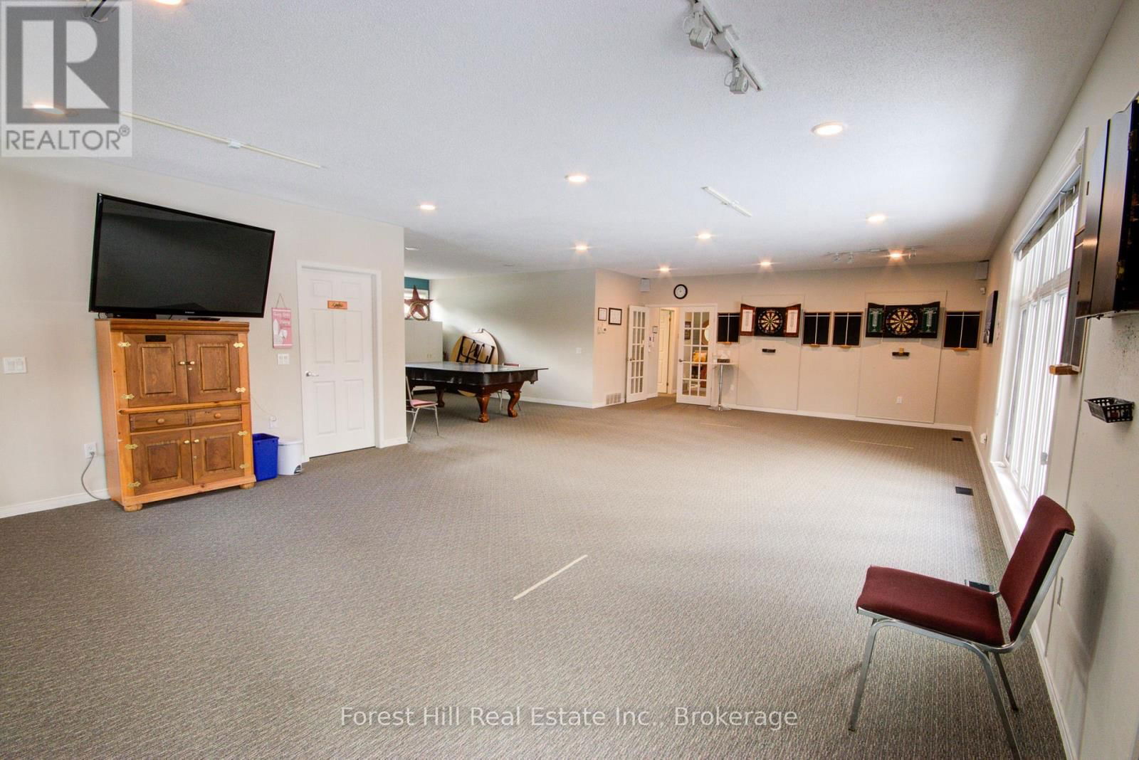 144 PINERIDGE GATE Image 30