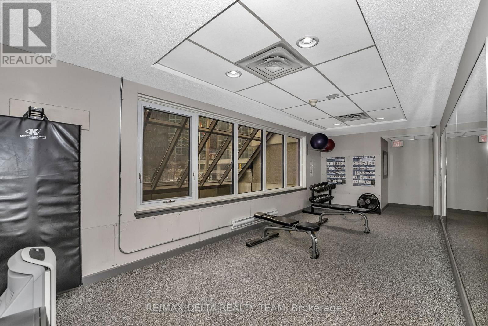 2009 - 199 KENT STREET Image 30