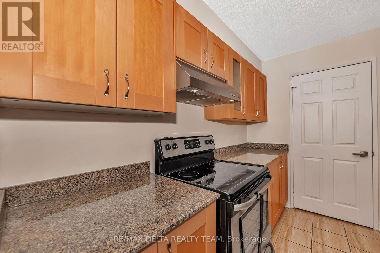 2009 - 199 KENT STREET Image 9