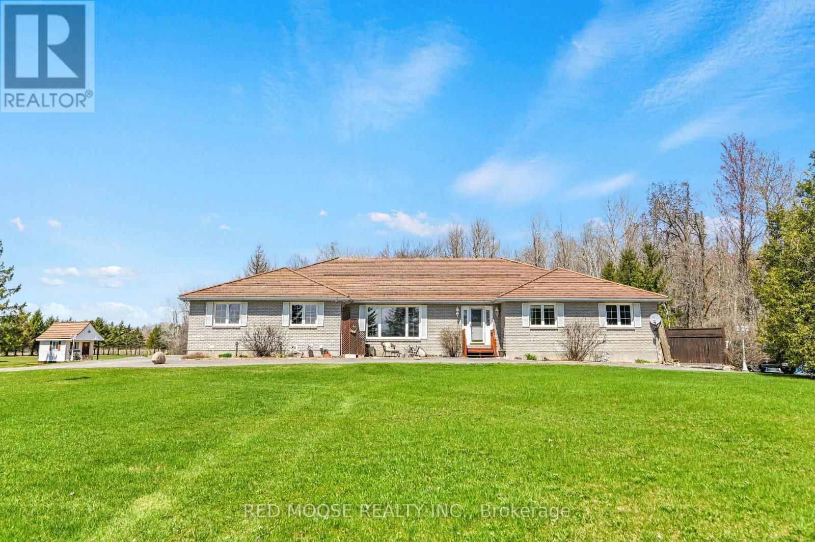 9859 RUSSELL ROAD Image 1