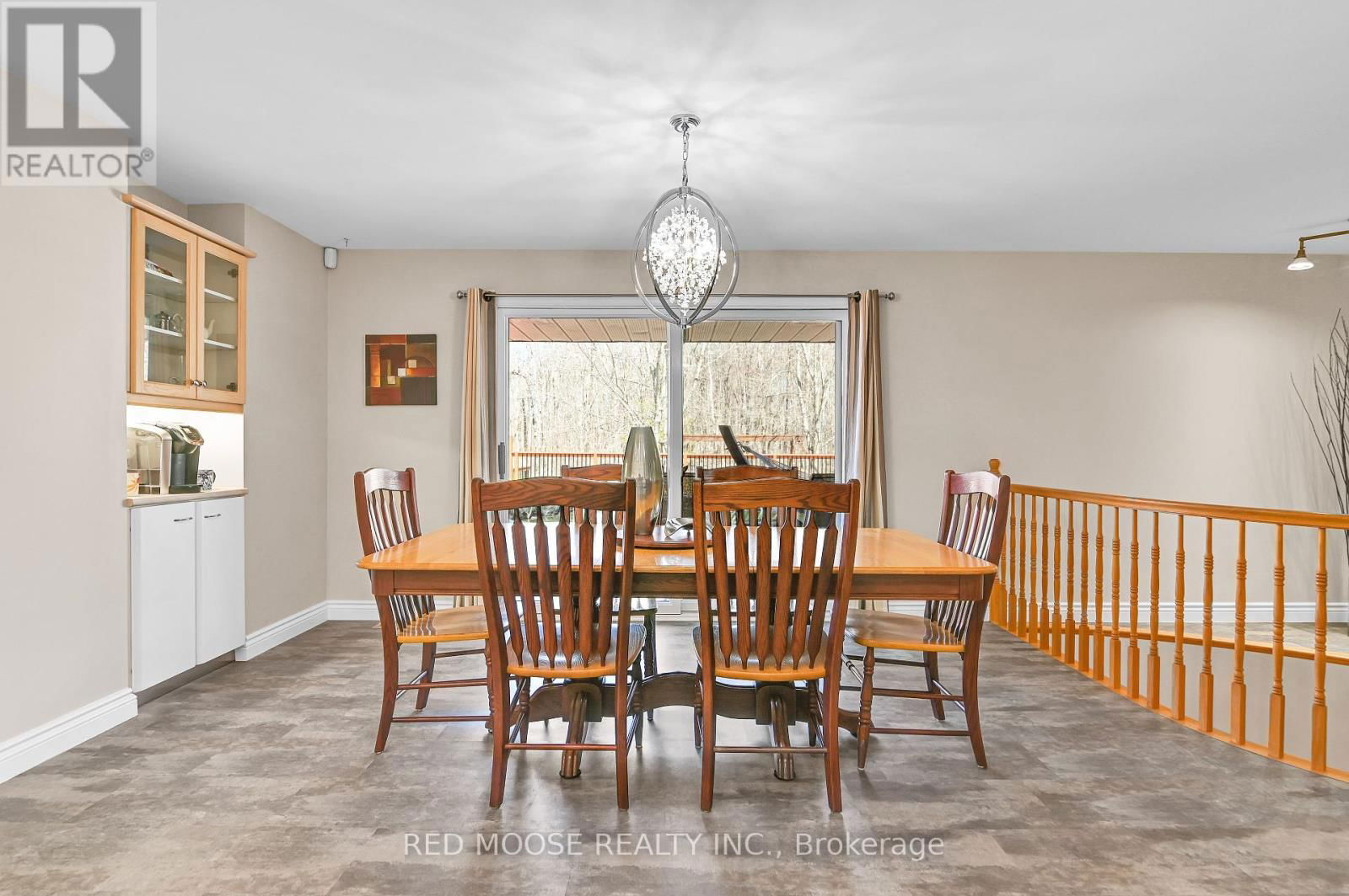 9859 RUSSELL ROAD Image 12