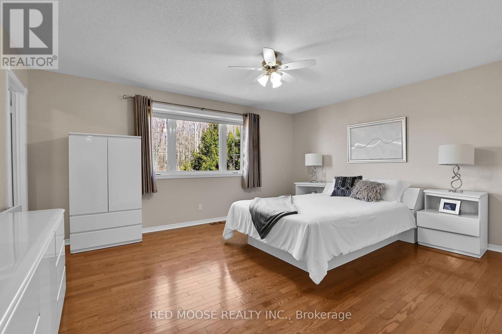 9859 RUSSELL ROAD Image 15