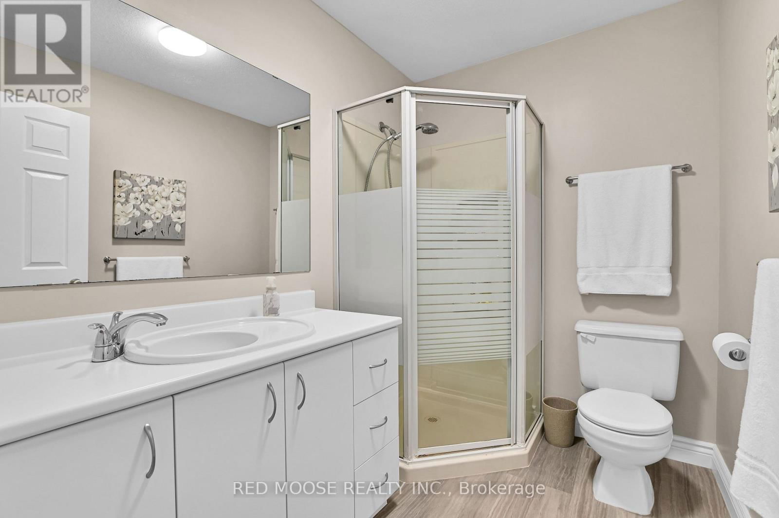 9859 RUSSELL ROAD Image 17