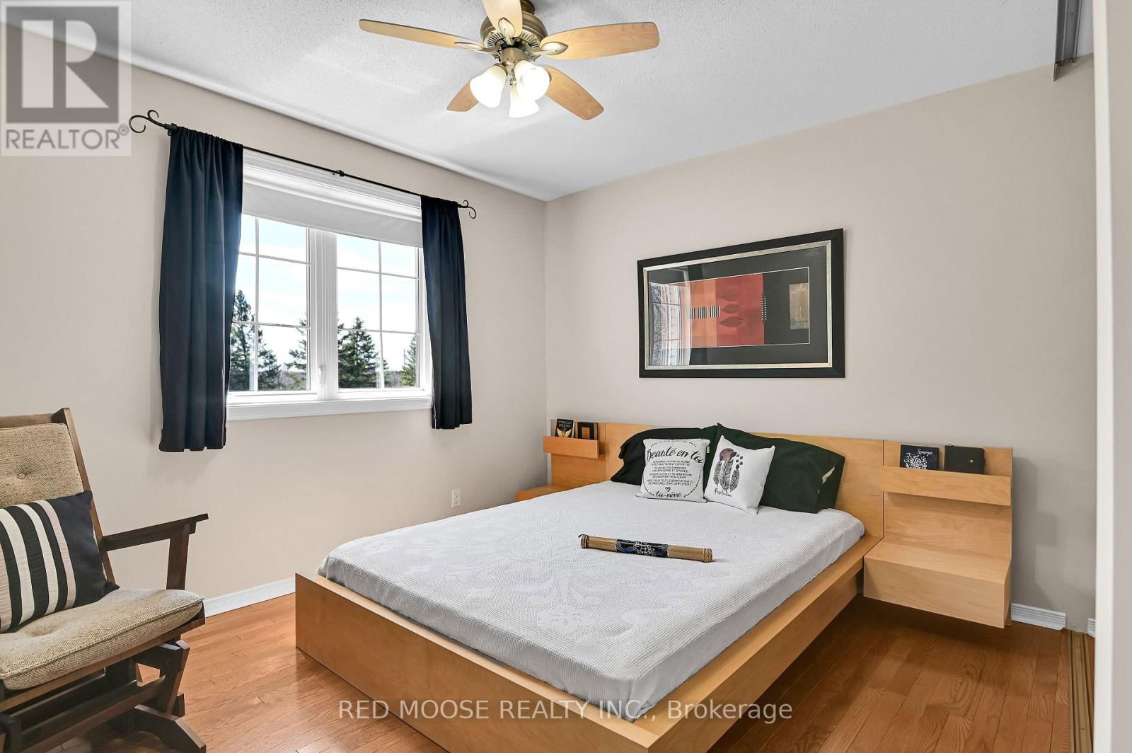 9859 RUSSELL ROAD Image 20