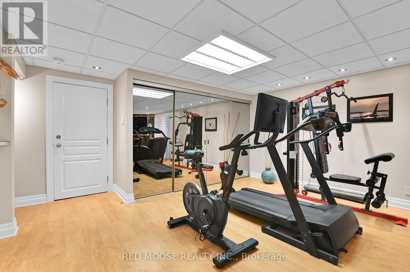 9859 RUSSELL ROAD Image 29