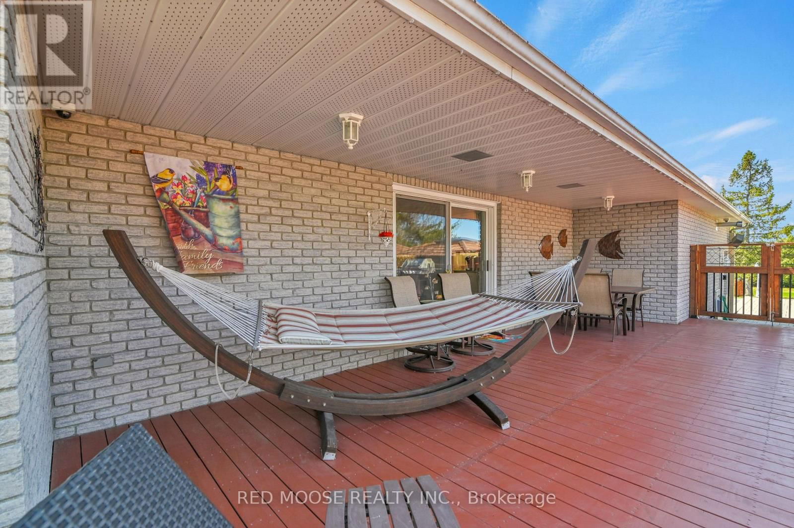 9859 RUSSELL ROAD Image 36