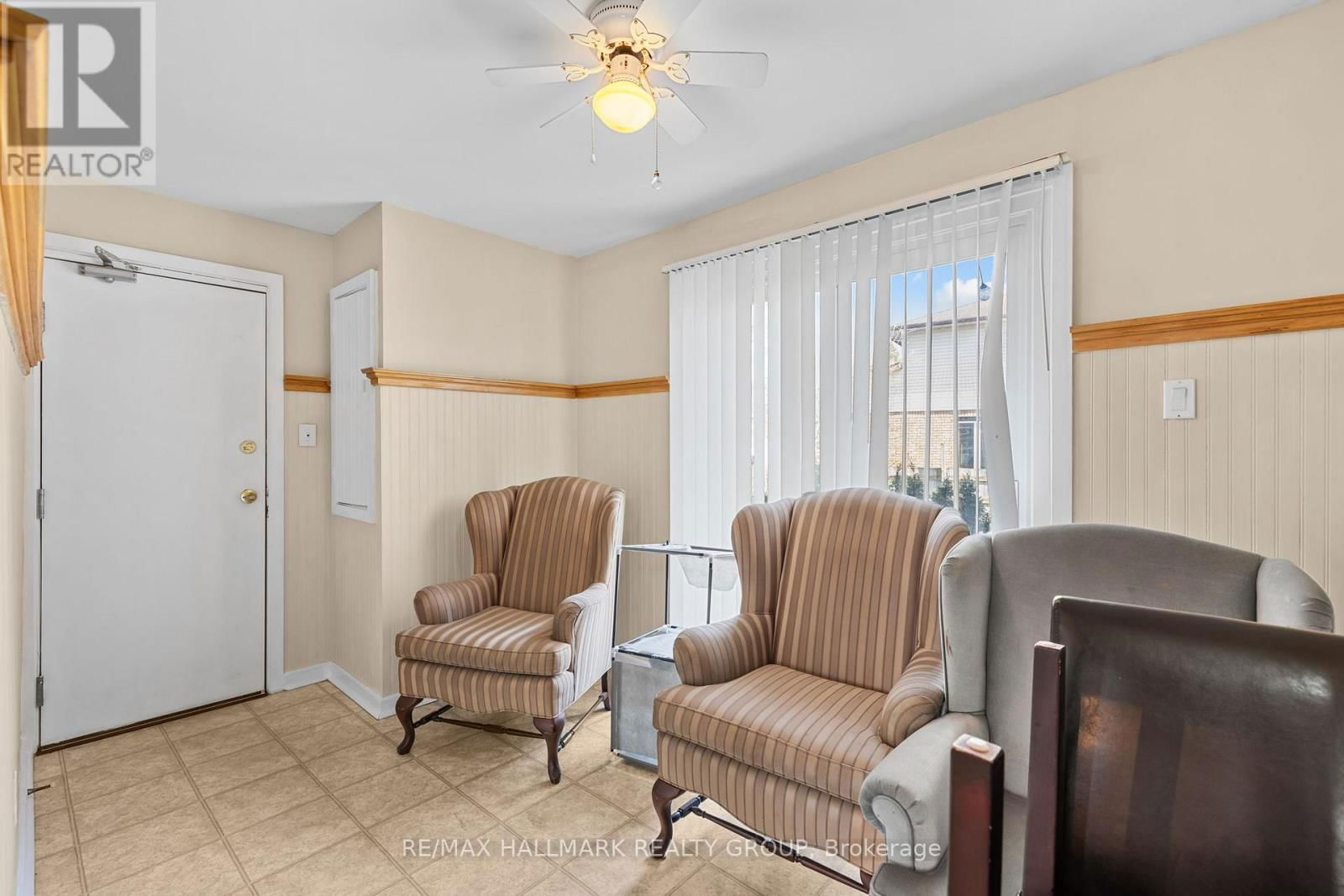 1422 GOTH AVENUE Image 15