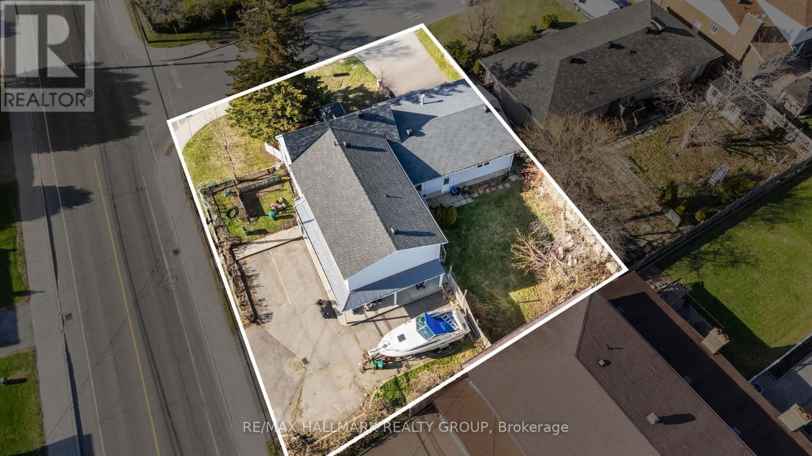 1422 GOTH AVENUE Image 3