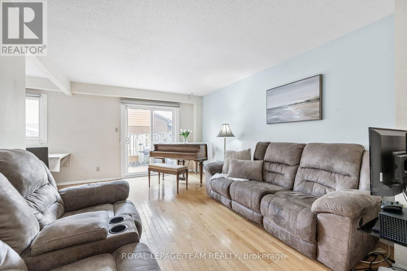 2245 ORIENT PARK DRIVE Image 14